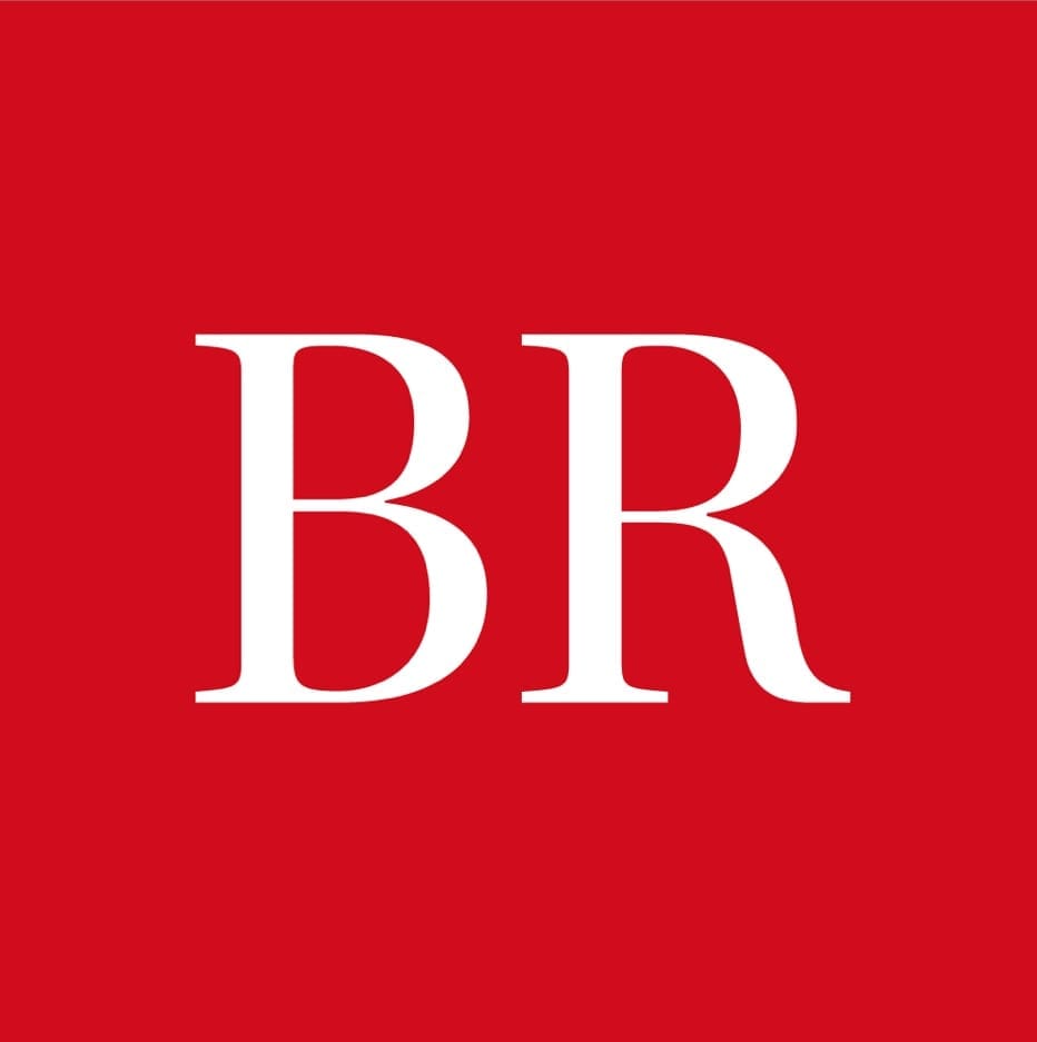 White uppercase letters BR centered on a solid red background.